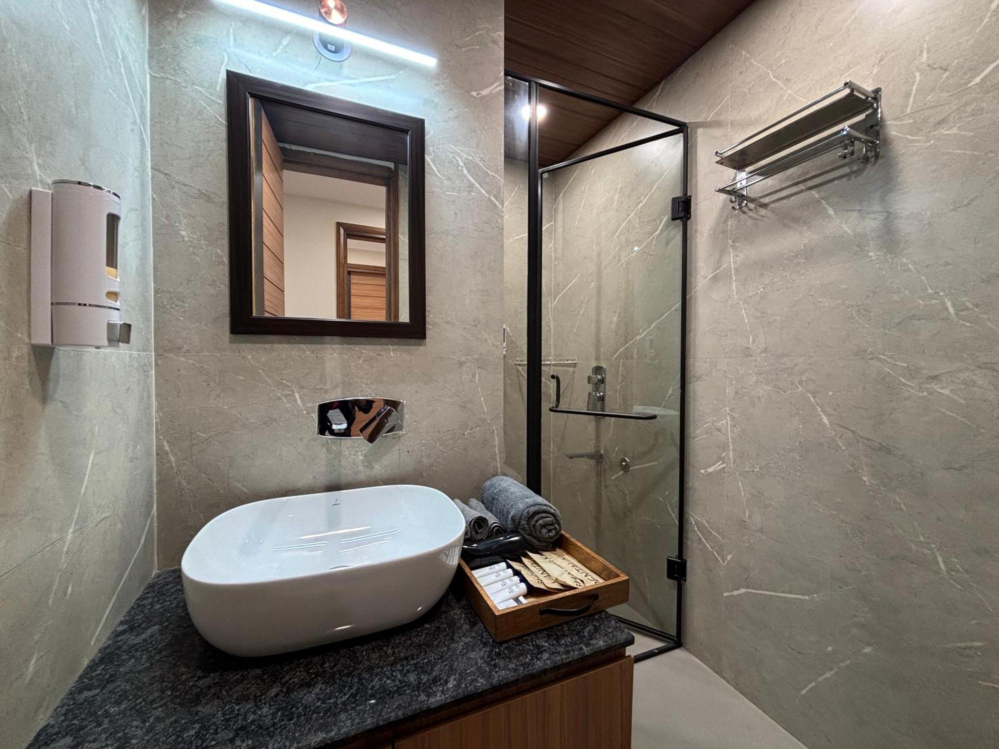 Housr Sector 45 Gurgaon Near Artemis Hospital Hotel Екстериор снимка